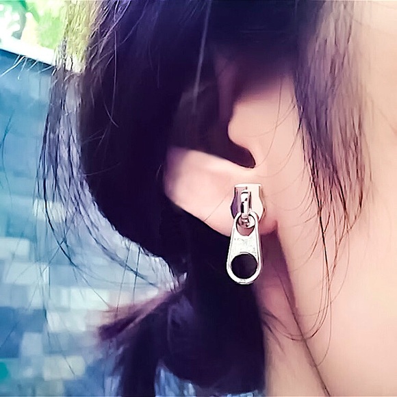 🔵𝟲𝟱%𝗢𝗙𝗙 𝗯𝘂𝗻𝗱𝗹𝗲𝘀 𝟯+🔵 NEW Zipper Simple Drop Earrings - Picture 8 of 17